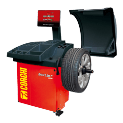 Corghi em9350 wheel balancer